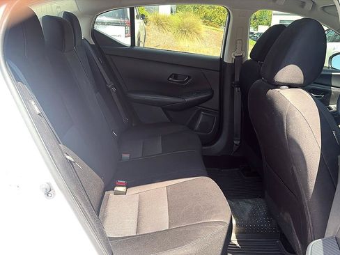 Certified 2024 Nissan Sentra SV FWD image 27