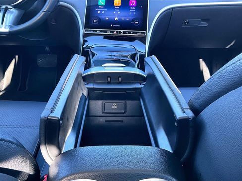 Used 2025 Mercedes-Benz C 300 Sedan image 35