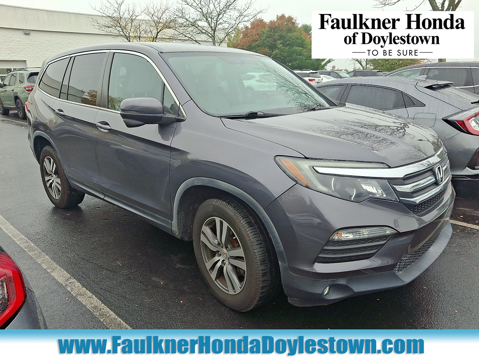 Used 2017 Honda Pilot EX image 1