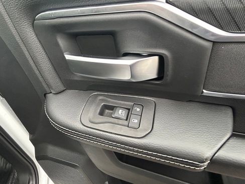 New 2025 RAM 3500 Big Horn image 32