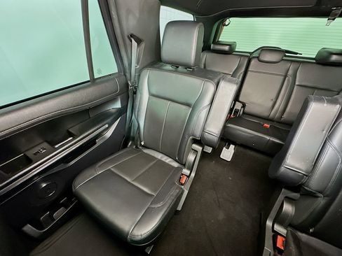 Used 2021 Ford Expedition XLT AWD/4WD image 23