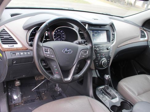 Used 2017 Hyundai Santa Fe SE w/ SE Premium Package 02 image 16