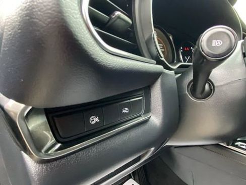 Used 2025 MAZDA CX-30 AWD 2.5 S w/ Preferred Package image 17