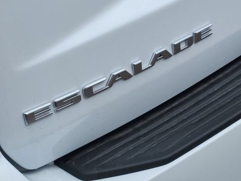 New 2026 Cadillac Escalade ESV Platinum Sport AWD/4WD image 28