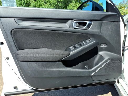 Certified 2024 Honda Civic Sport image 12