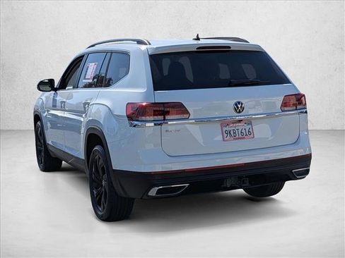 Used 2023 Volkswagen Atlas SE w/ Black Wheel Package FWD image 8