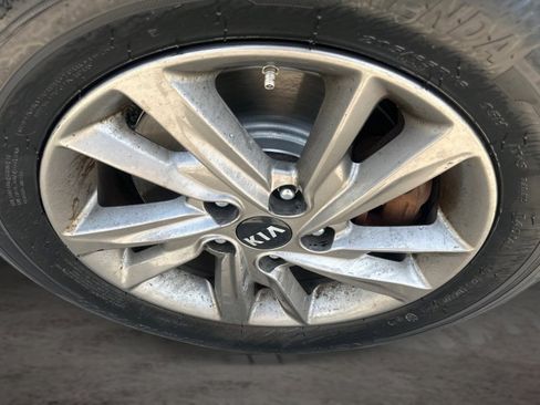 Used 2020 Kia Optima LX FWD image 17