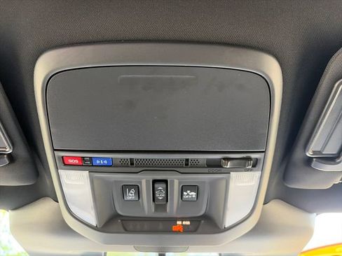 Certified 2025 Subaru Forester Wilderness AWD/4WD image 17