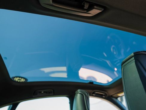 New 2025 Porsche Taycan 4S AWD/4WD image 29