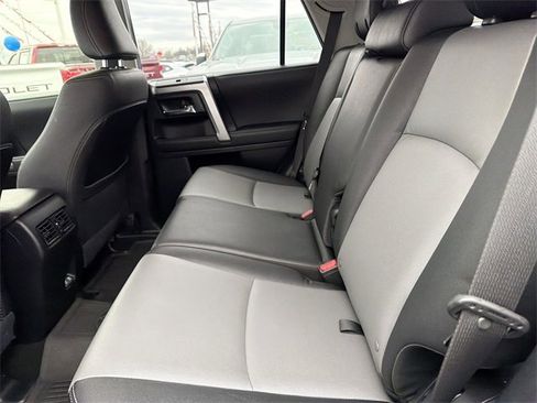 Used 2021 Toyota 4Runner SR5 Premium image 12