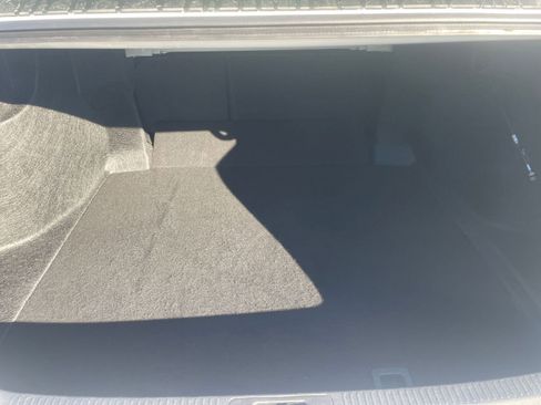 Used 2025 Toyota Camry SE image 31