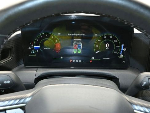 Used 2024 Ford Mustang Convertible image 17