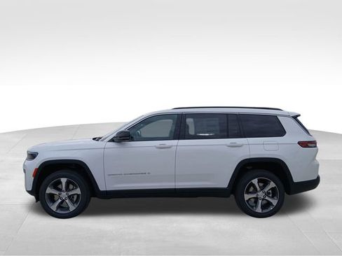 New 2026 Jeep Grand Cherokee L Limited AWD/4WD image 2
