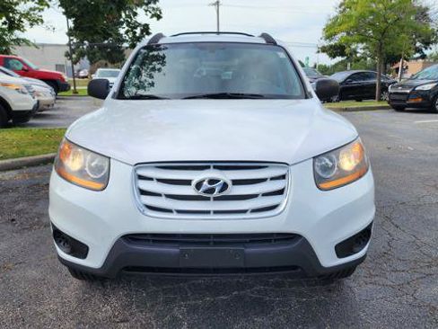 Used 2010 Hyundai Santa Fe GLS FWD image 5