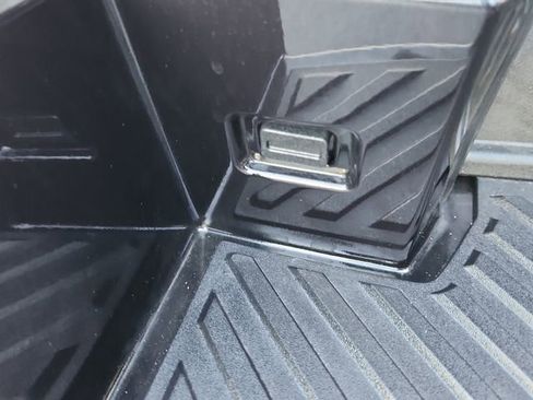 New 2026 GMC Hummer EV SUV image 6