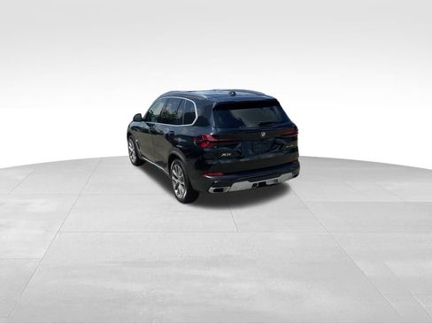 Used 2025 BMW X5 xDrive40i w/ Climate Comfort Package AWD/4WD image 3