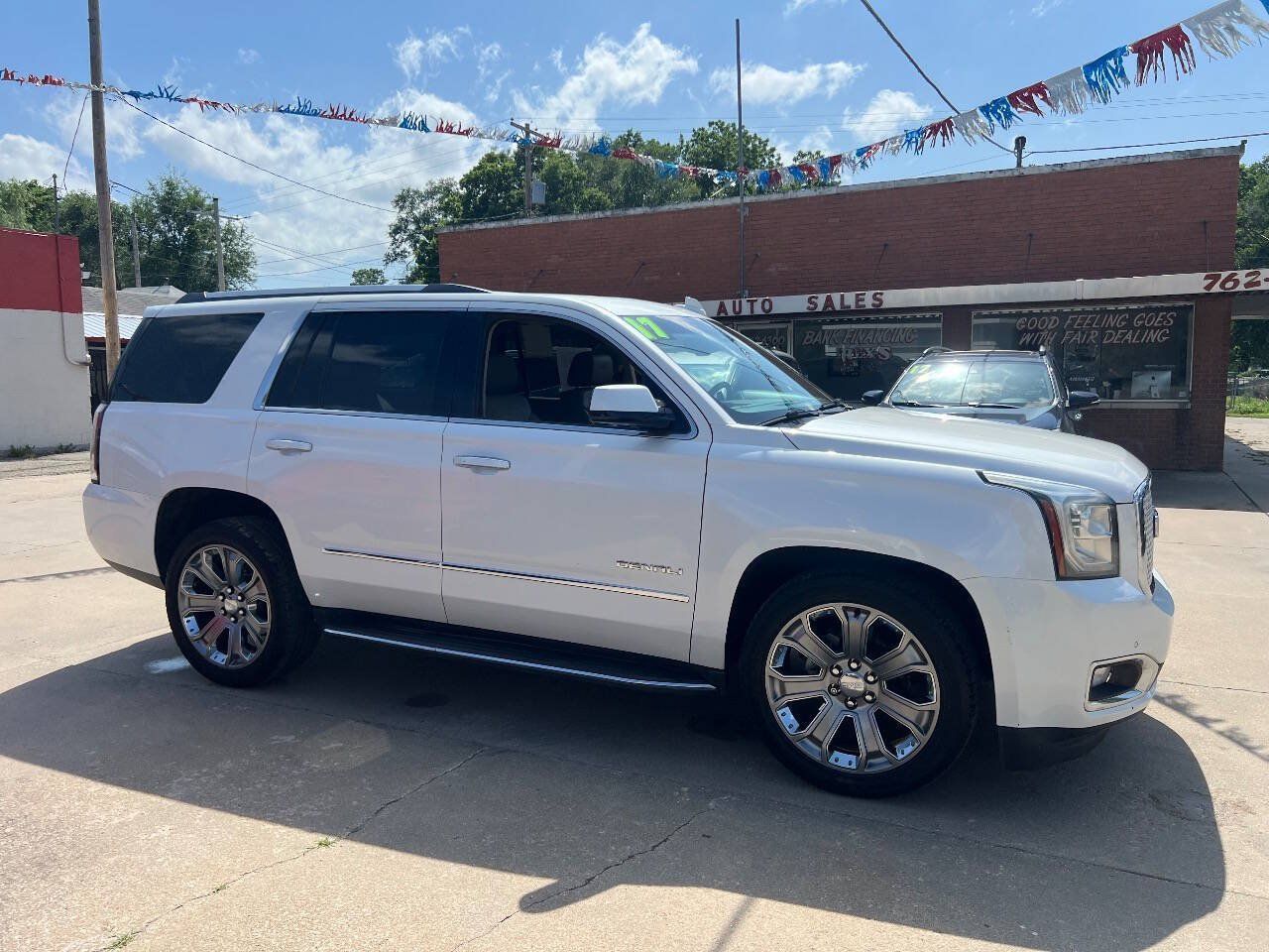 Used 2017 GMC Yukon Denali w/ Open Road Package AWD/4WD image 4
