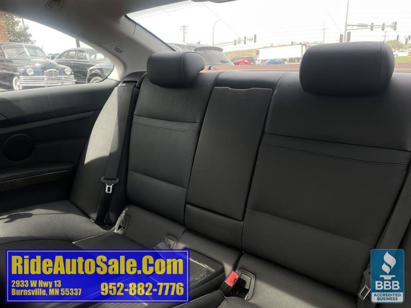 Used 2011 BMW 328i xDrive Coupe AWD/4WD image 11