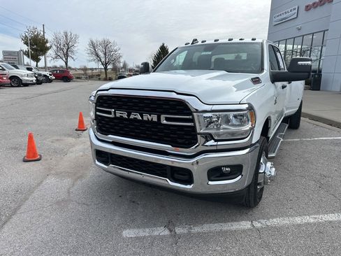 Used 2024 RAM 3500 Big Horn image 7