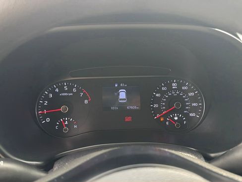 Used 2021 Kia Soul LX FWD image 14