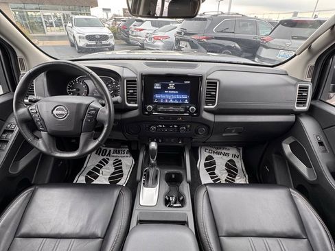 Used 2024 Nissan Frontier SL w/ Technology Package image 16