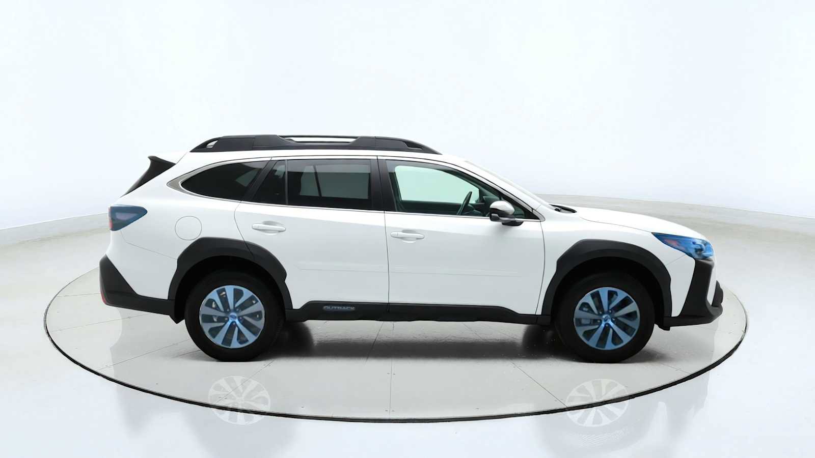 Certified 2025 Subaru Outback Premium AWD/4WD image 12