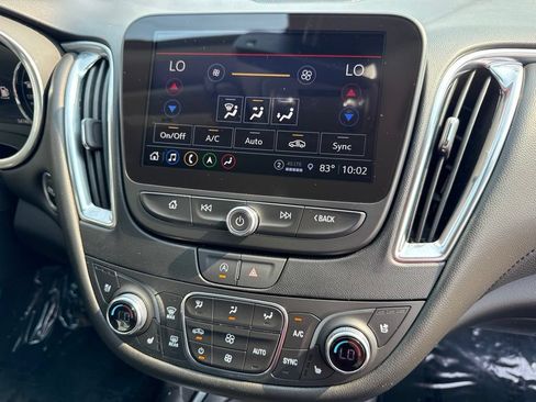 Used 2024 Chevrolet Malibu LT FWD image 31
