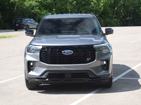 Used 2025 Ford Explorer ST AWD/4WD image 21