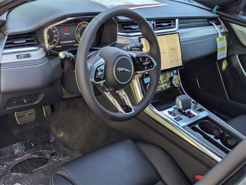 New 2024 Jaguar XF R-Dynamic SE AWD/4WD image 3