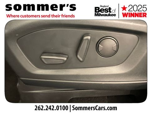 Used 2021 Ford Explorer XLT w/ Class III Trailer Tow Package AWD/4WD image 10