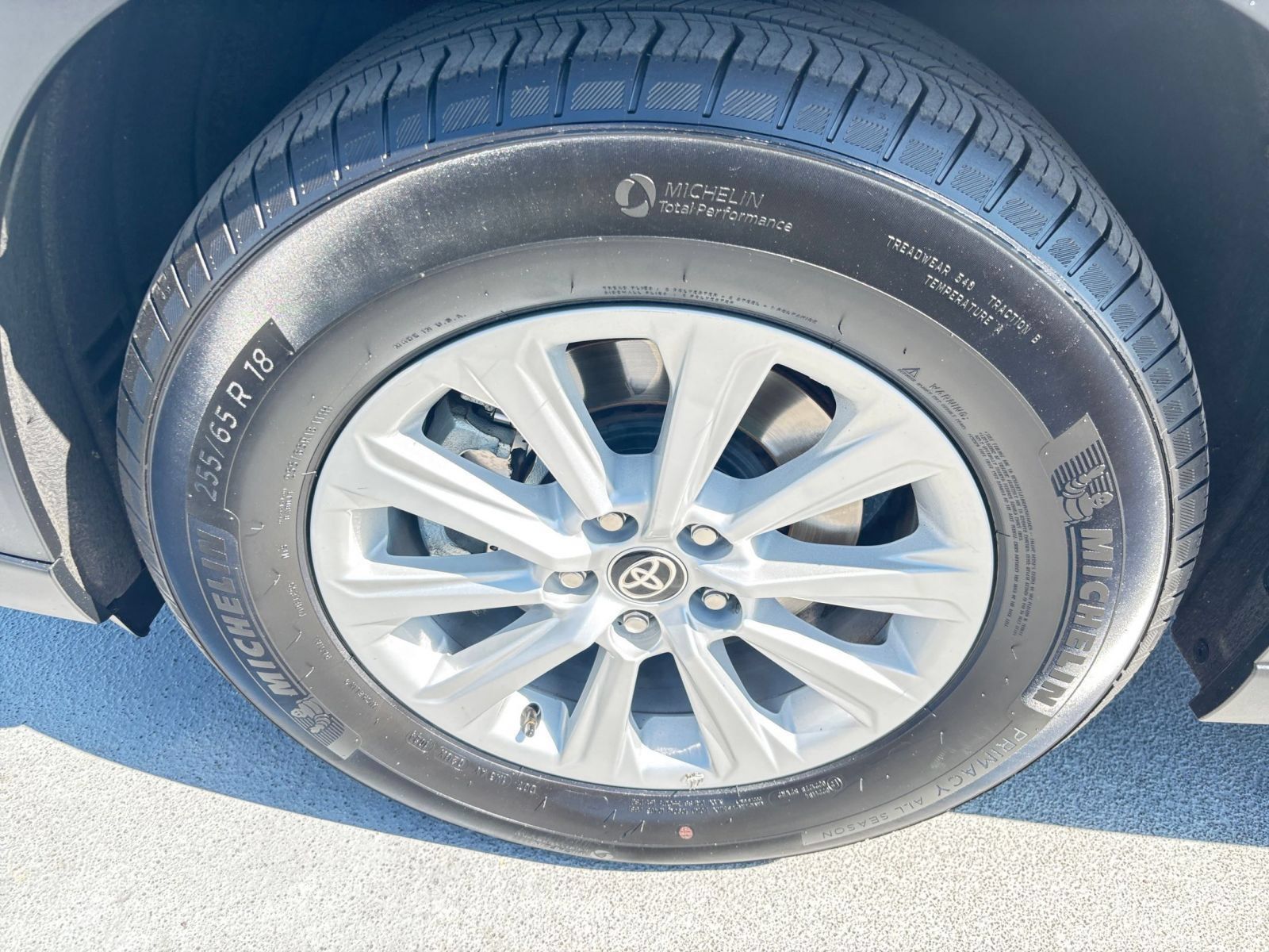 Used 2024 Toyota Grand Highlander AWD image 31