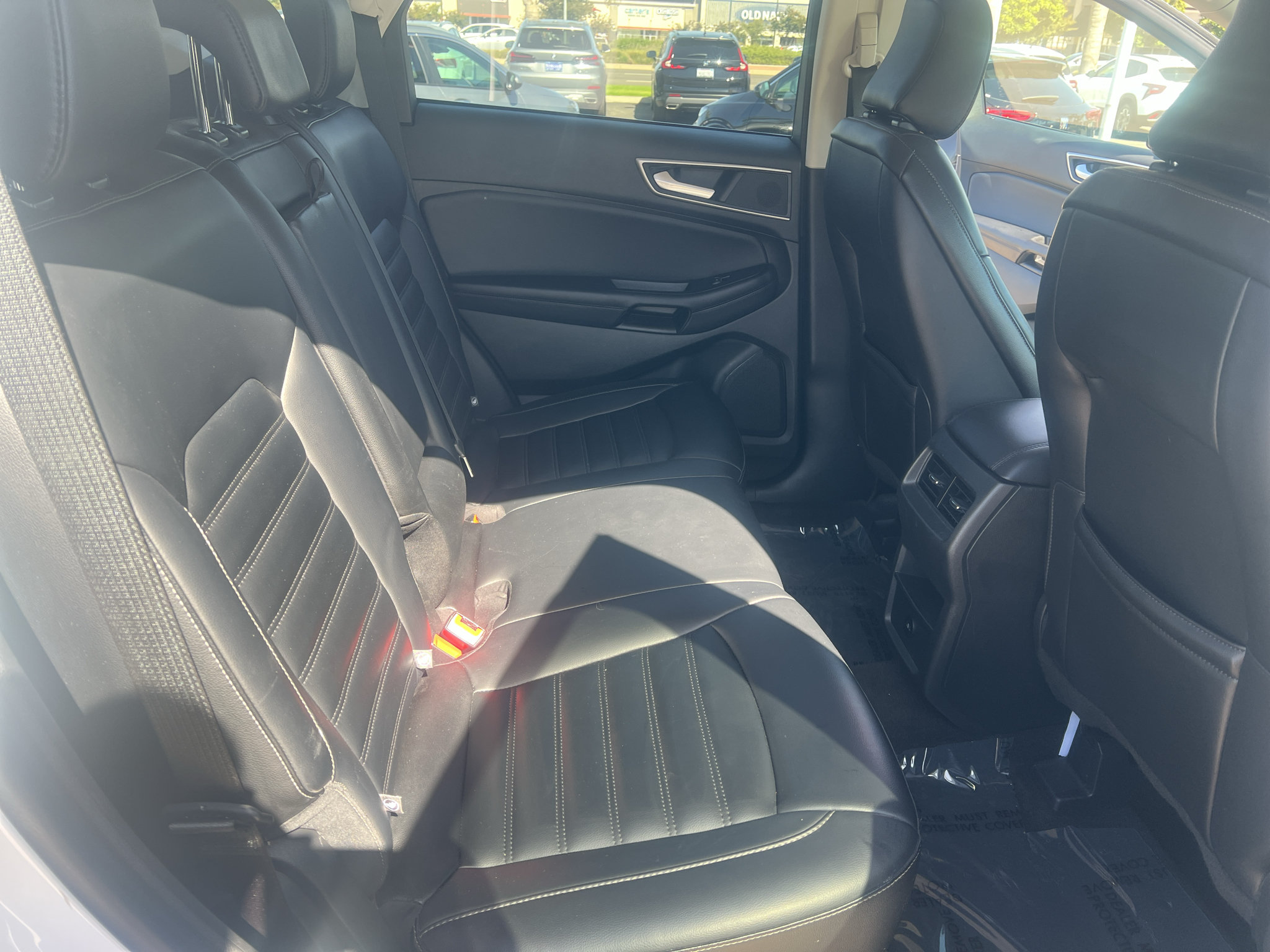 Used 2024 Ford Edge SEL AWD/4WD image 16