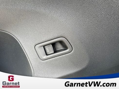 New 2026 Volkswagen Atlas SE image 32