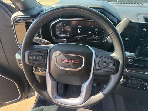 Used 2024 GMC Sierra 1500 Elevation AWD/4WD image 18
