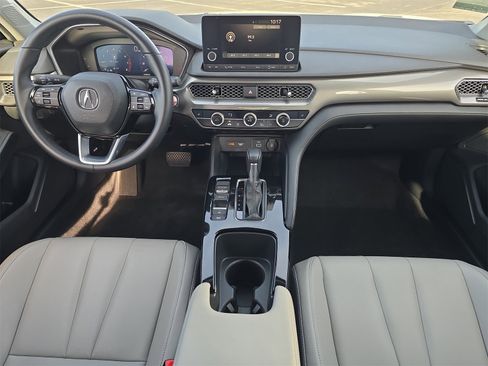 Used 2024 Acura Integra image 8