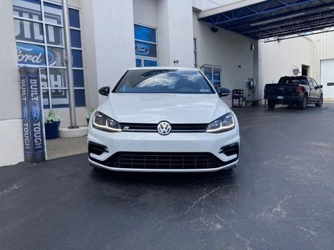 Used 2019 Volkswagen Golf 4-Door AWD/4WD image 2