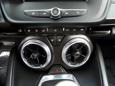 Used 2020 Chevrolet Camaro LT w/ RS Package image 25