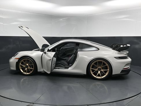 Certified 2022 Porsche 911 GT3 RWD image 33