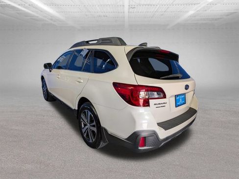 Used 2018 Subaru Outback 2.5i Limited AWD/4WD image 7