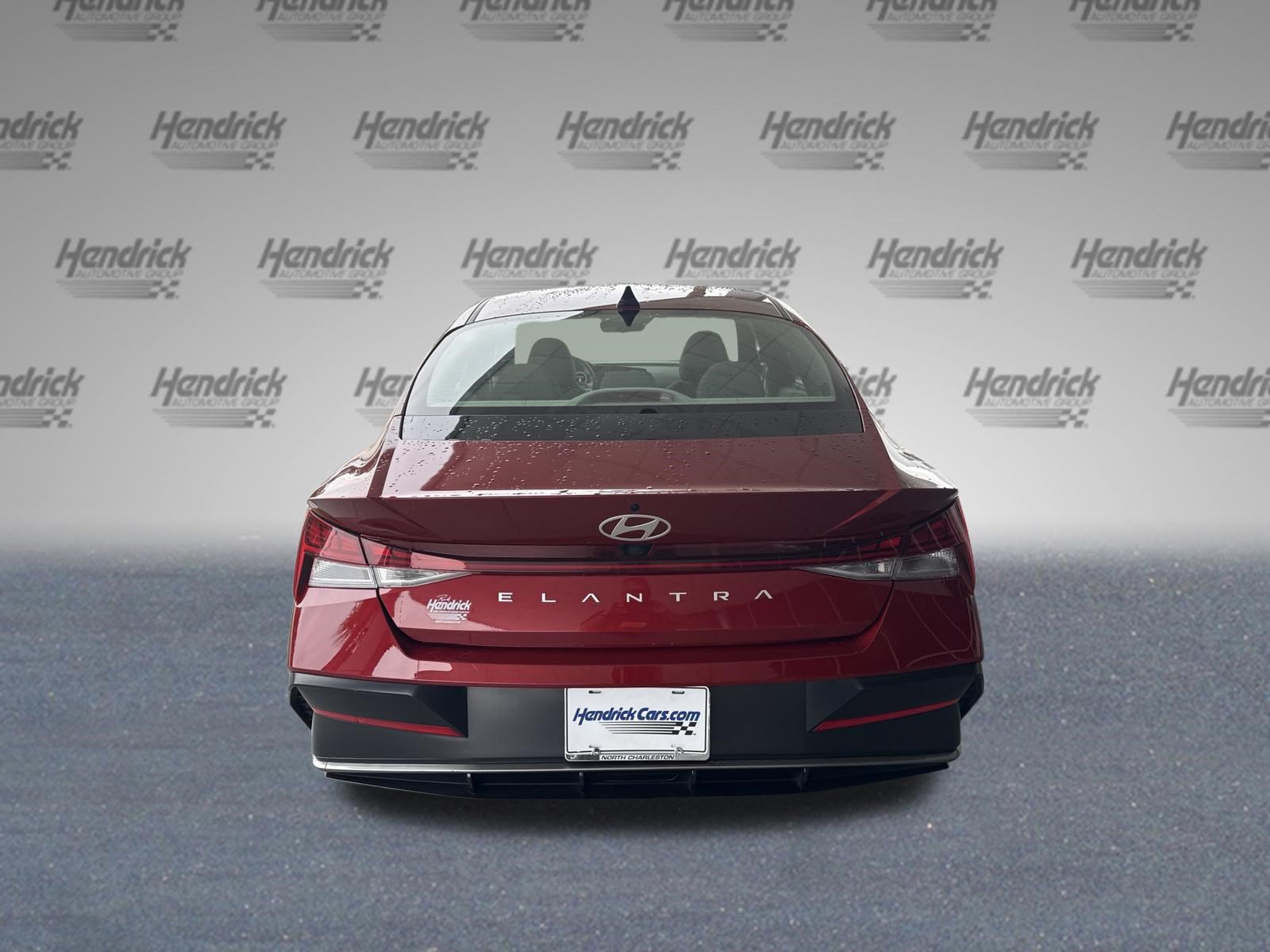 Used 2025 Hyundai Elantra SEL FWD image 8