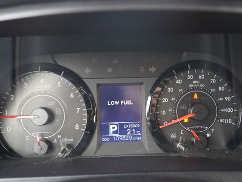 Used 2017 Toyota Sienna LE image 10