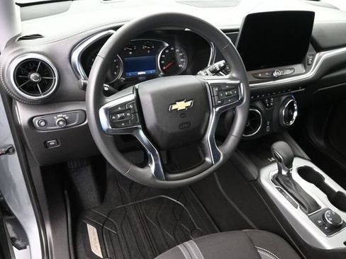Used 2024 Chevrolet Blazer LT w/ Convenience Package AWD/4WD image 25
