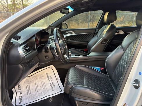 Used 2019 Genesis G70 2.0T Advanced w/ Sport Package image 24