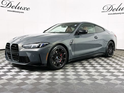 Used 2025 BMW M4 Competition w/ Executive Package image 3