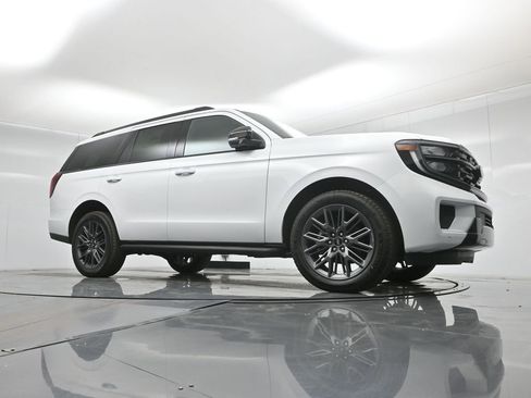 New 2026 Ford Expedition Platinum image 47