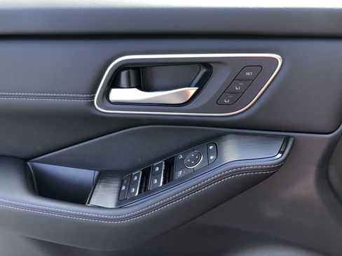 New 2026 Nissan Rogue Platinum w/ Platinum Premium Package image 21