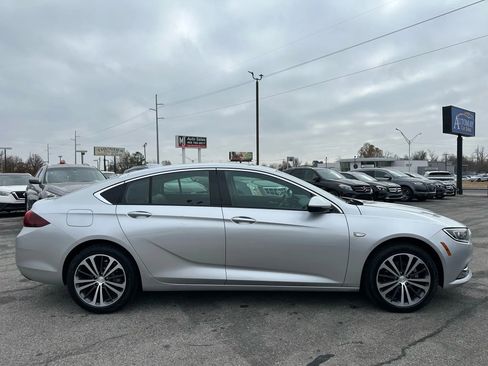 Used 2018 Buick Regal Essence image 32
