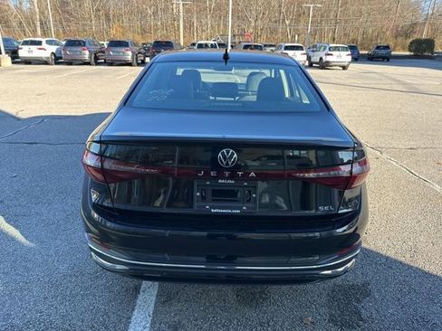 New 2026 Volkswagen Jetta SEL image 6