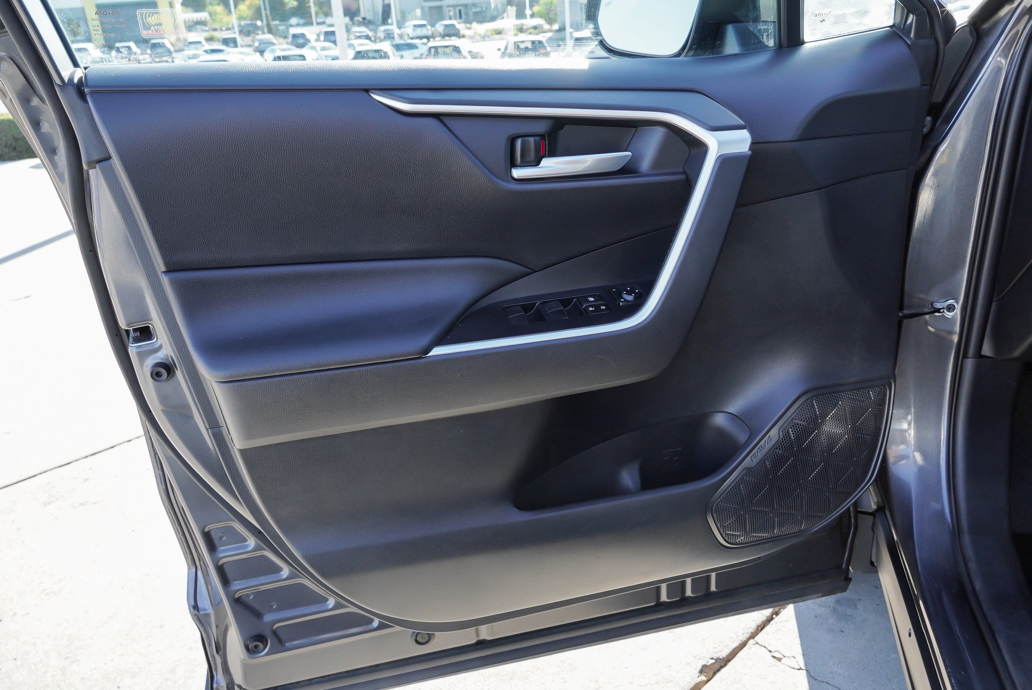 Certified 2019 Toyota RAV4 XLE w/ Convenience Package AWD/4WD image 21