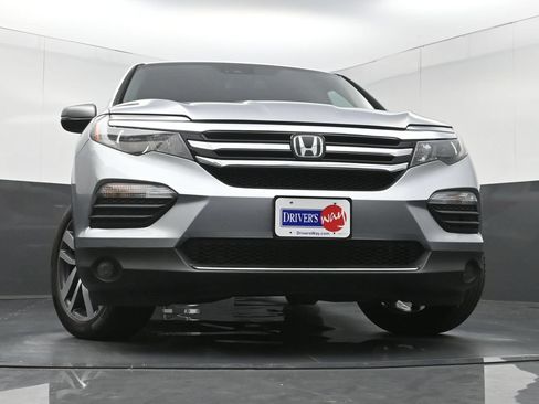 Used 2017 Honda Pilot Elite image 29